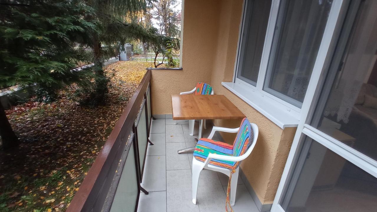 Londira Apartman Heviz Apartment Екстериор снимка